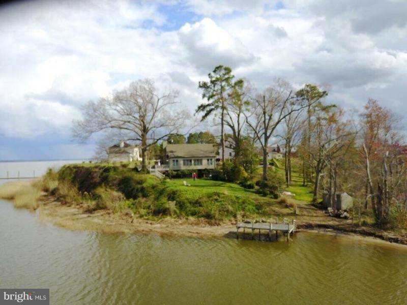 Tappahannock, VA 22560,441 BENTON POINT