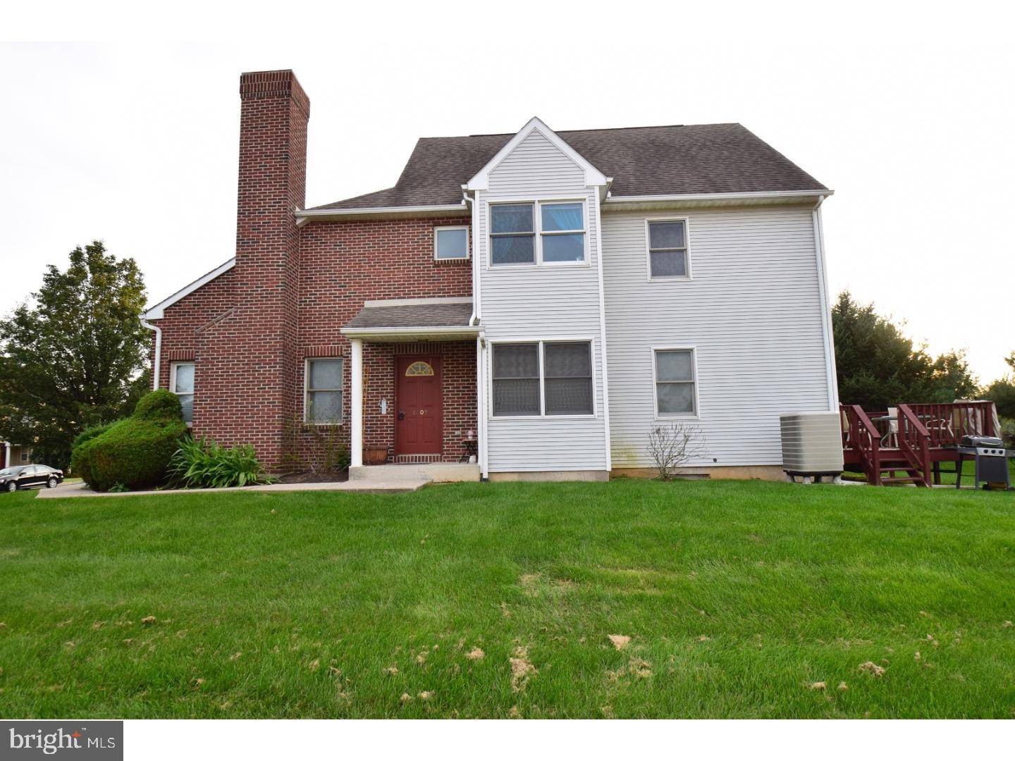 Breinigsville, PA 18031,8009 CROSS CREEK CIR