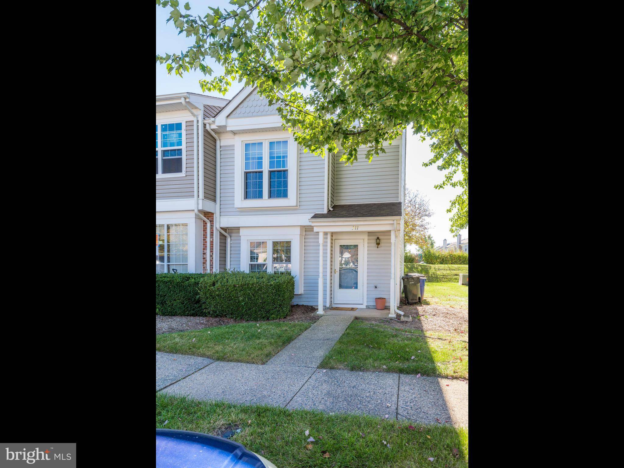 Sterling, VA 20164,311 LANCASTER SQ