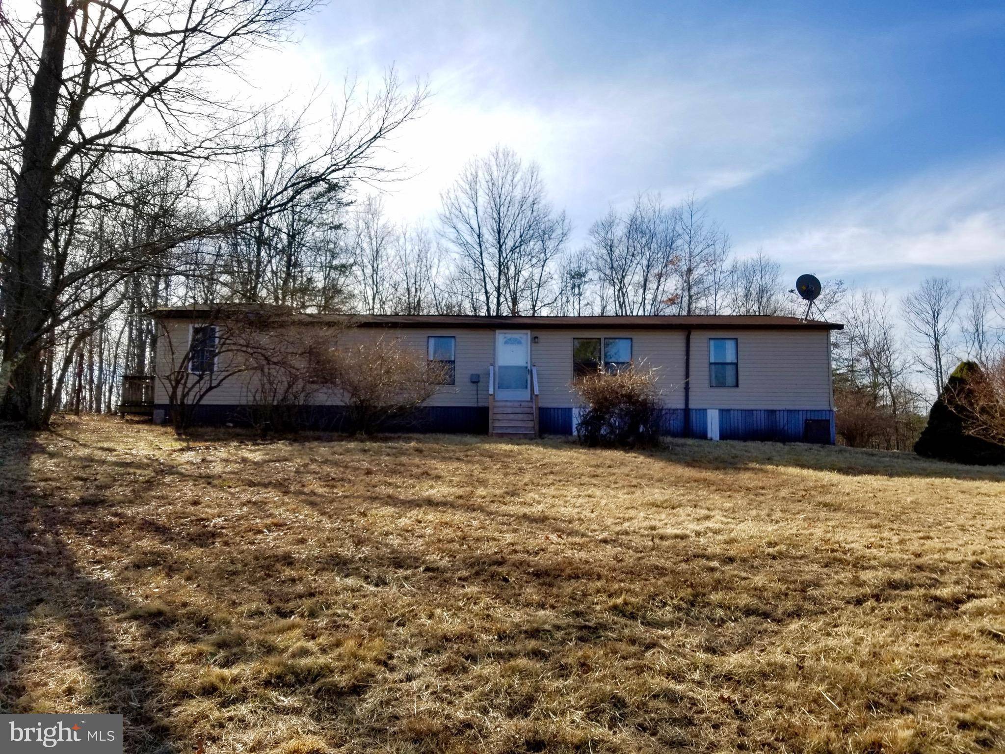 Berkeley Springs, WV 25411,430 OBIE LN