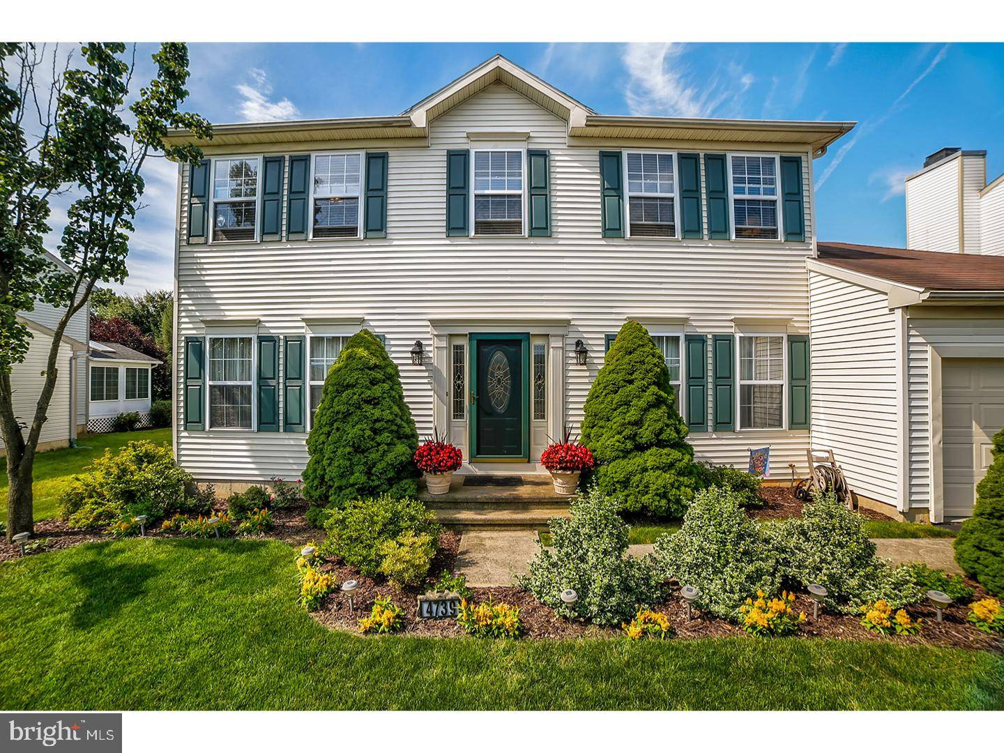 Bethlehem, PA 18017,4739 JANET LN