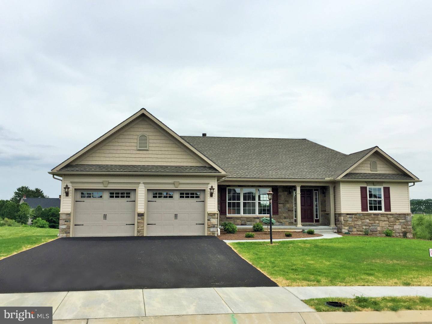 Myerstown, PA 17067,7 PARK VIEW DR