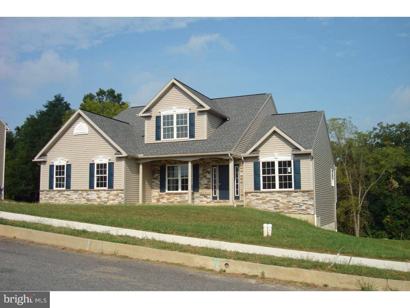 Reading, PA 19604,1009 SPINACKER LN #LOT43