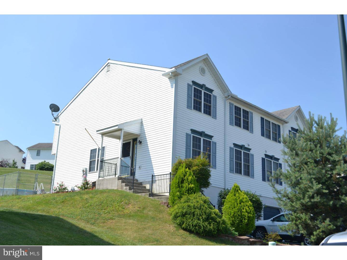 Reading, PA 19608,1548 HURON DR