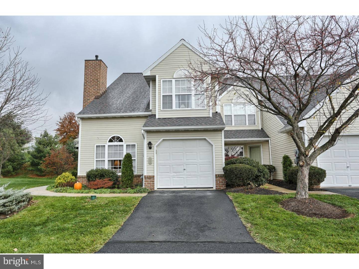 Wyomissing, PA 19610,153 HICKORY LN