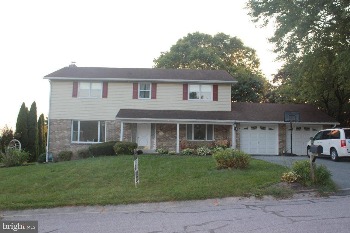 Stevens, PA 17578,49 BLUE JAY DR