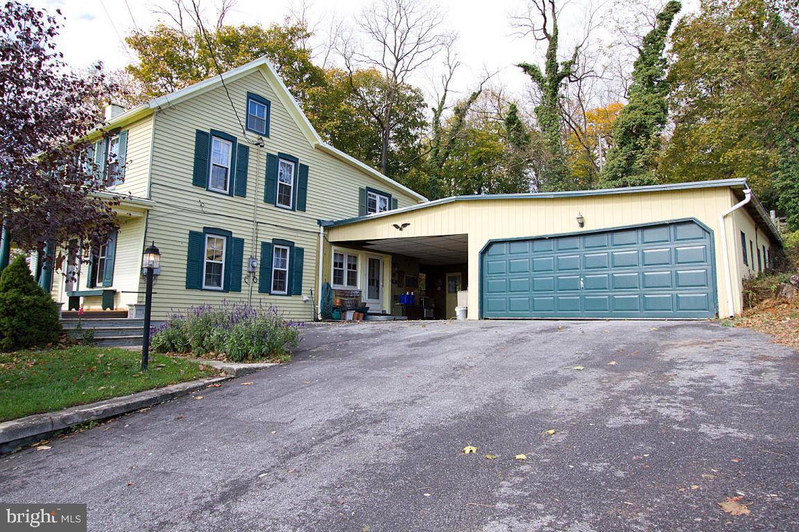 Lititz, PA 17543,817 DISSTON VIEW DR