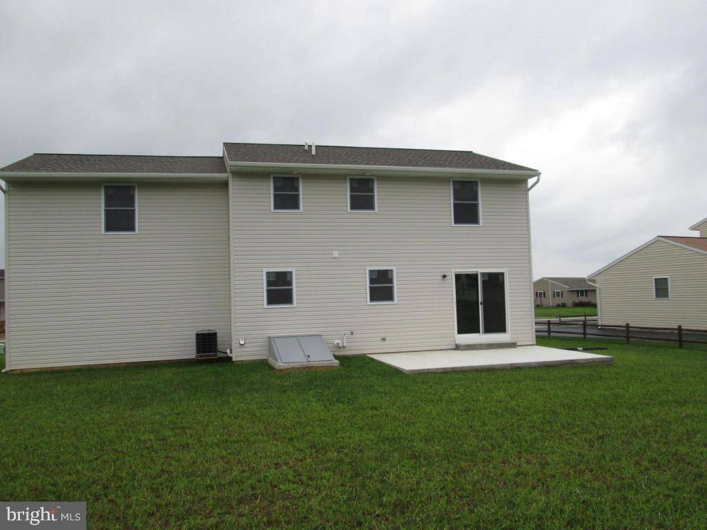 Newmanstown, PA 17073,107 EDGEMONT LN