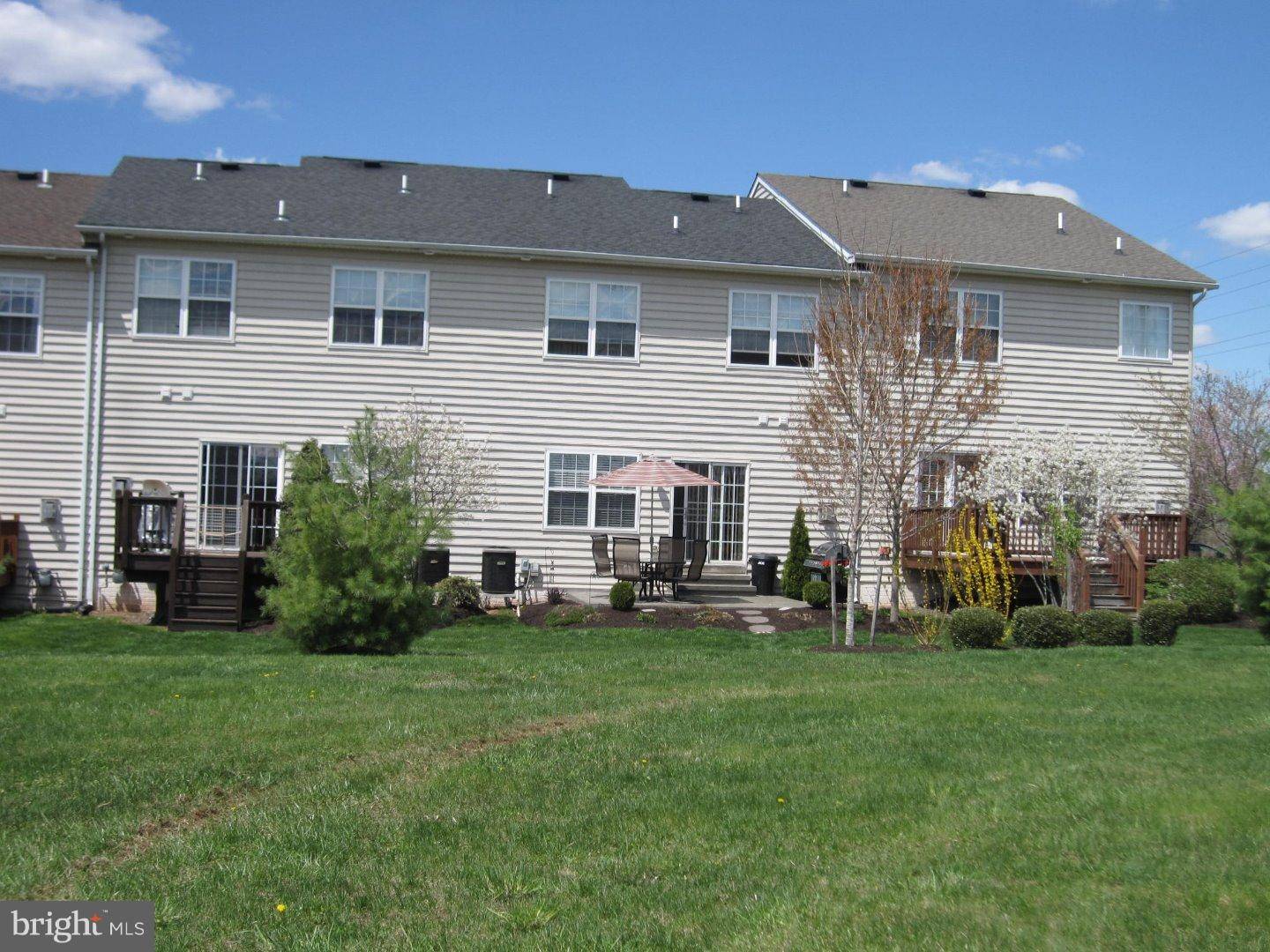 Pennsburg, PA 18073,1174 ROSEMONT TER