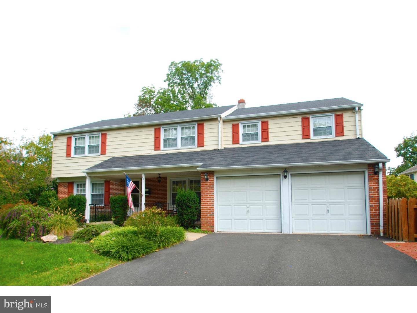 Hatboro, PA 19040,19 HORSESHOE LN