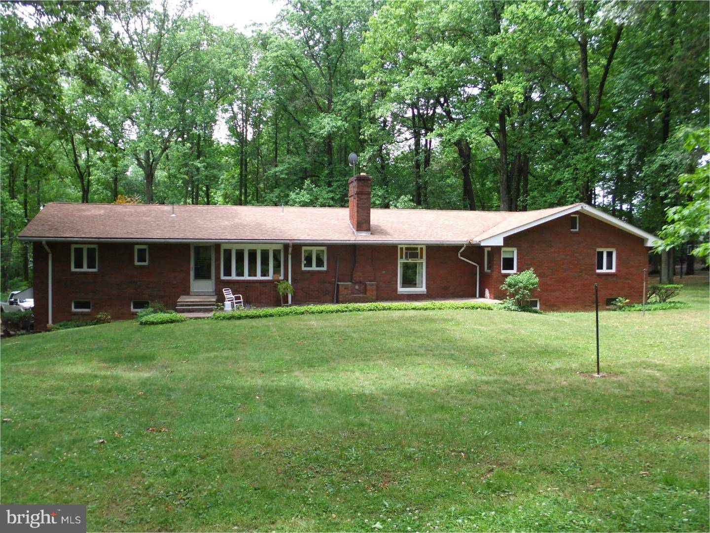 Schwenksville, PA 19473,131 MILL RD