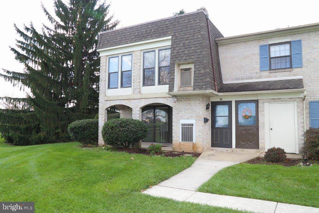 Lancaster, PA 17601,39 VALLEYBROOK DR