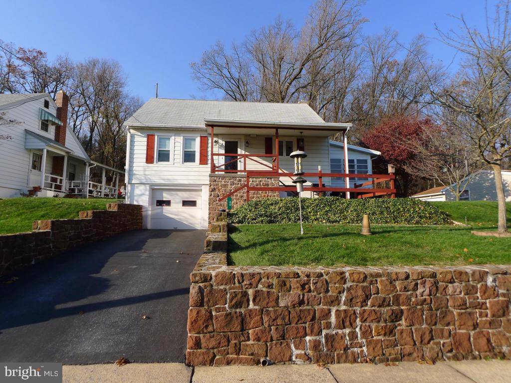 Adamstown, PA 19501,40 WALNUT ST