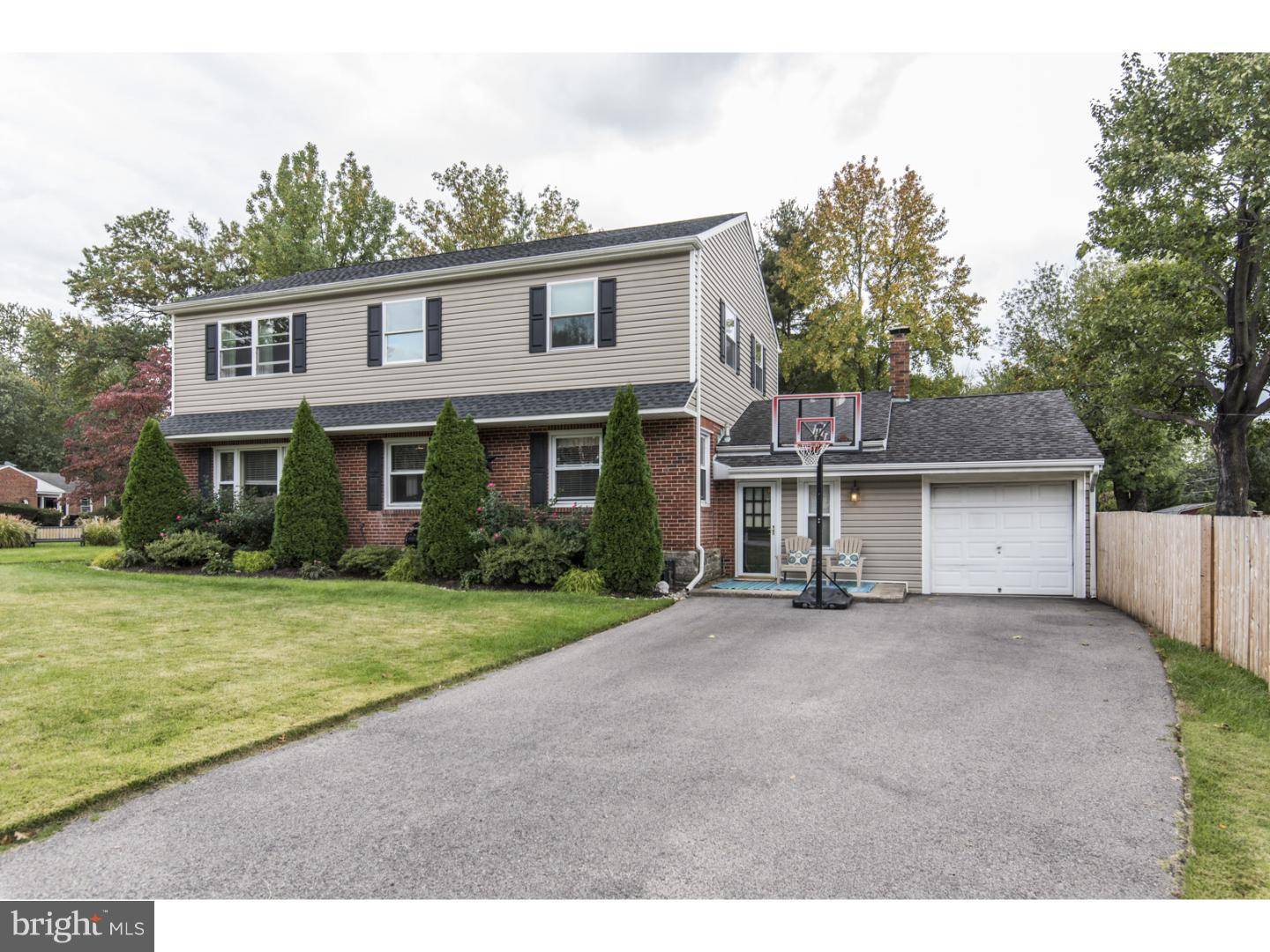 Oreland, PA 19075,507 HUNTERS LN