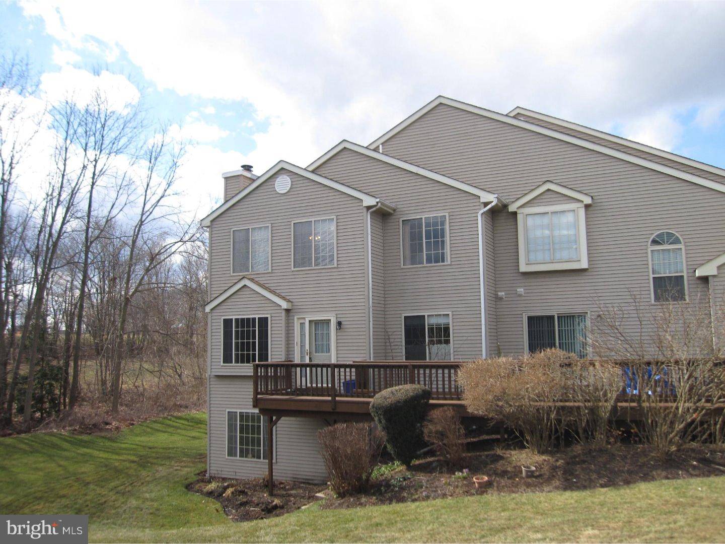 Harleysville, PA 19438,364 PONDVIEW DR