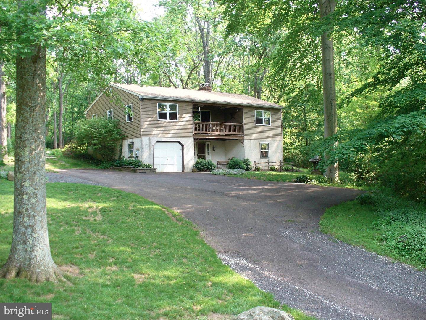 Green Lane, PA 18054,135 RELLER RD