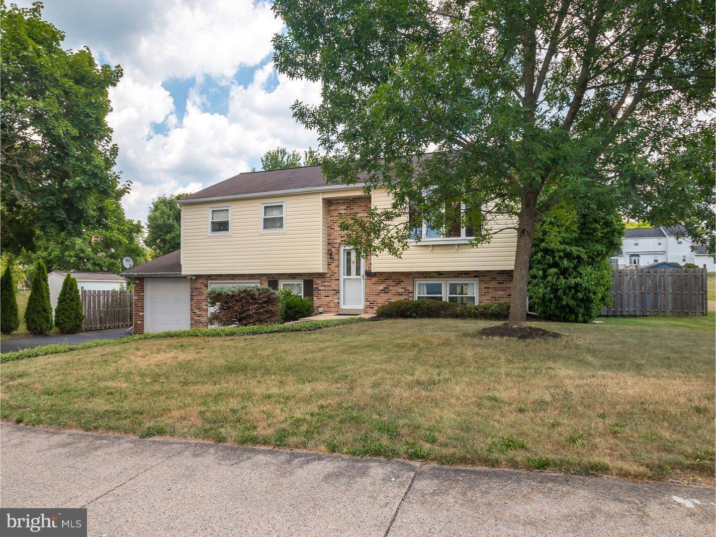 Red Hill, PA 18076,280 WINCHESTER PL