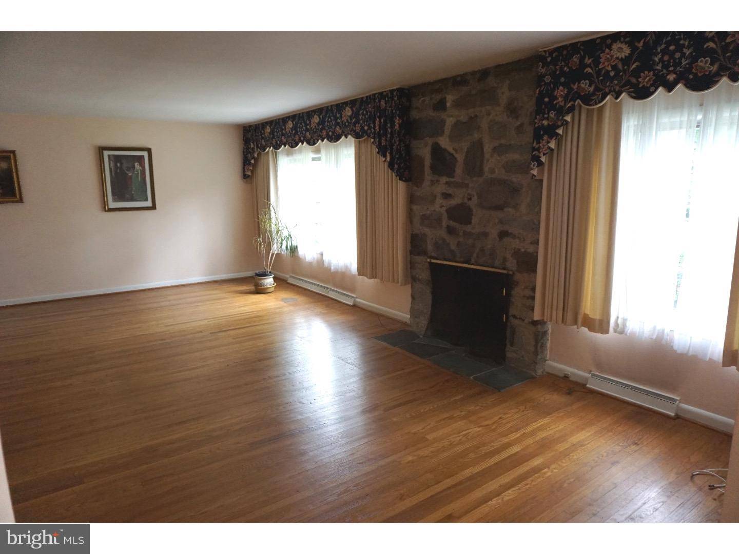 Elkins Park, PA 19027,776 JENKINTOWN RD