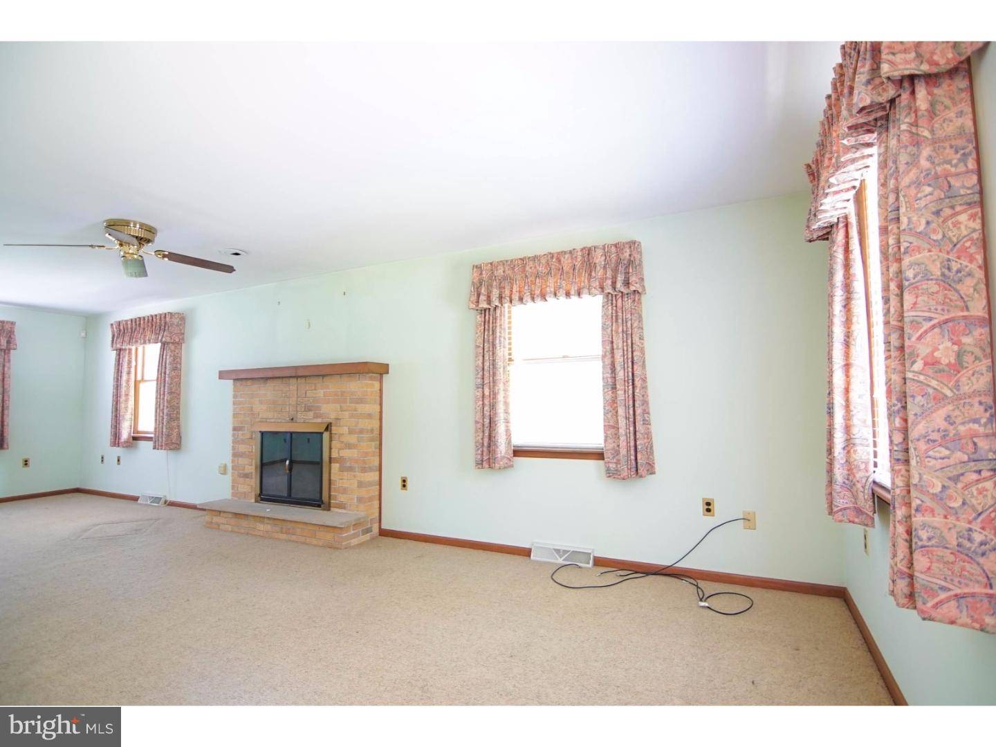 Oreland, PA 19075,5 RECH AVE