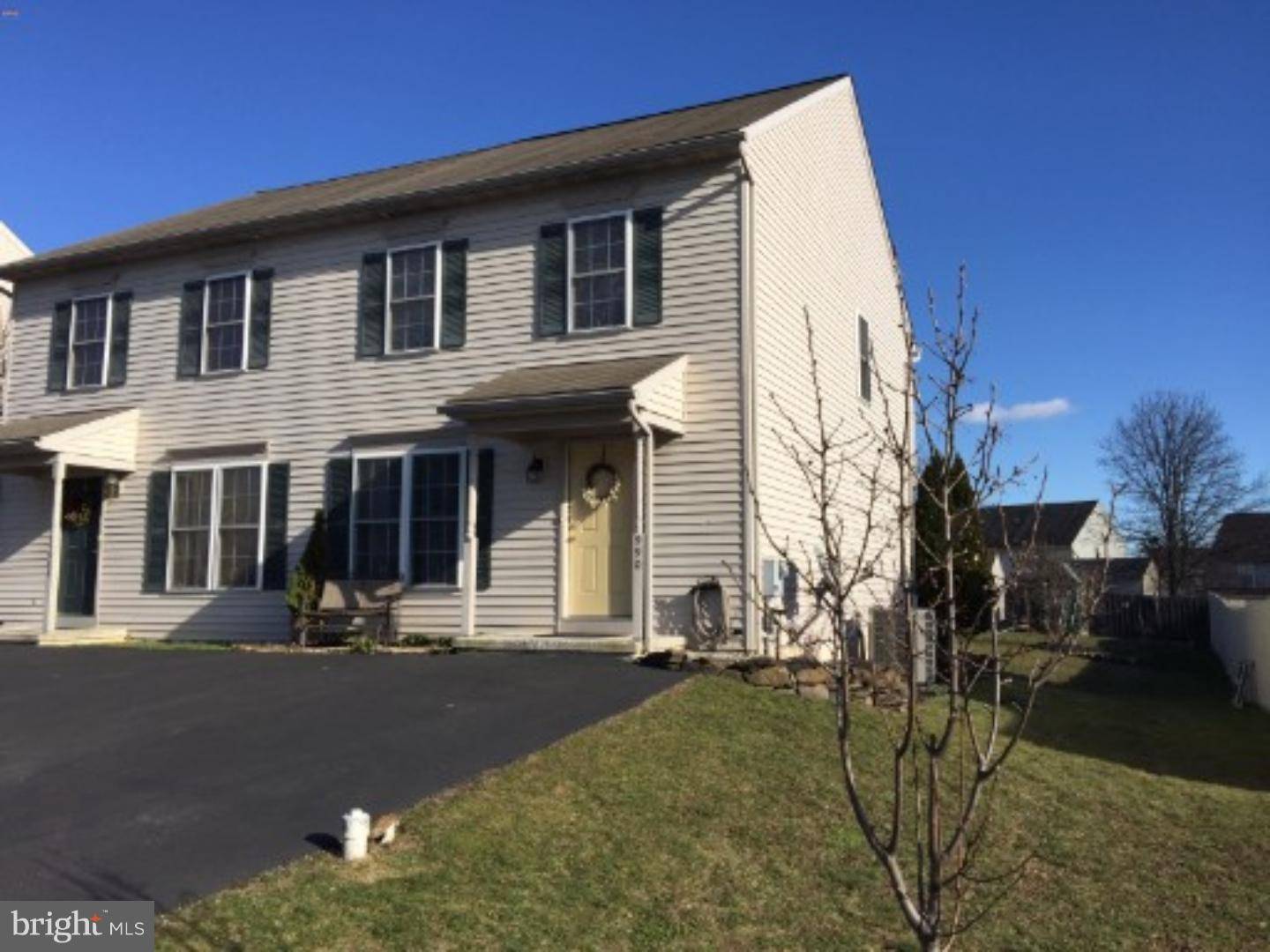 Honey Brook, PA 19344,990 MAPLE ST