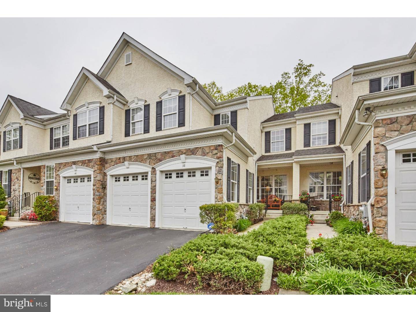 Newtown Square, PA 19073,38 LONGVIEW LN