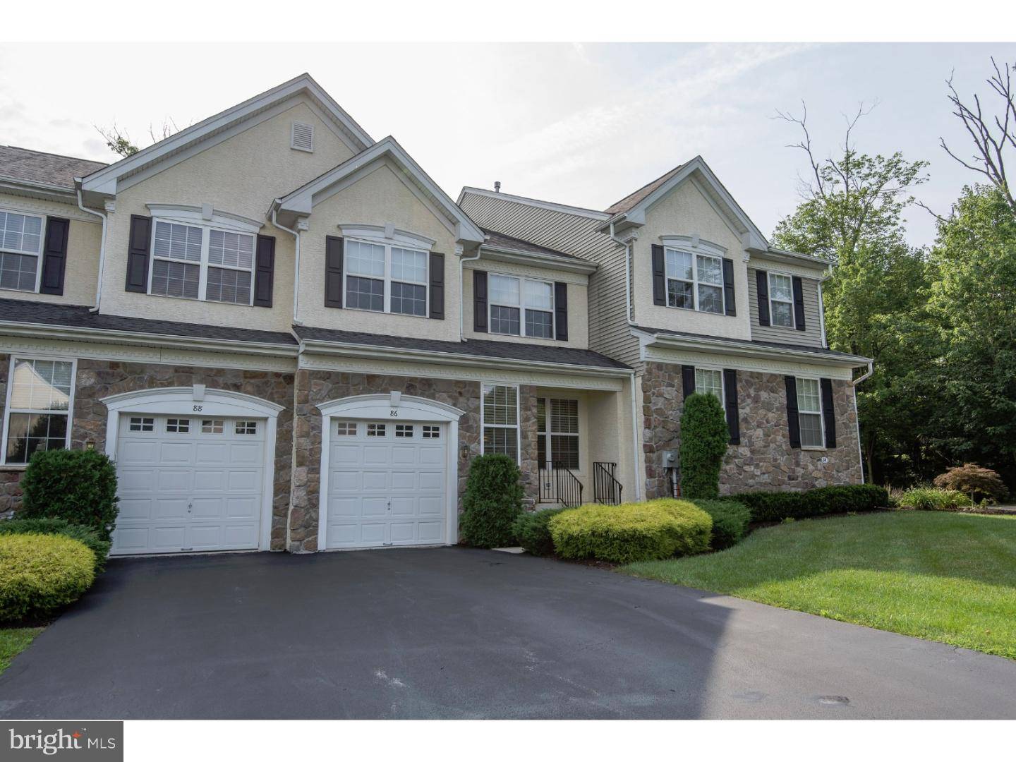 Newtown Square, PA 19073,86 LONGVIEW LN