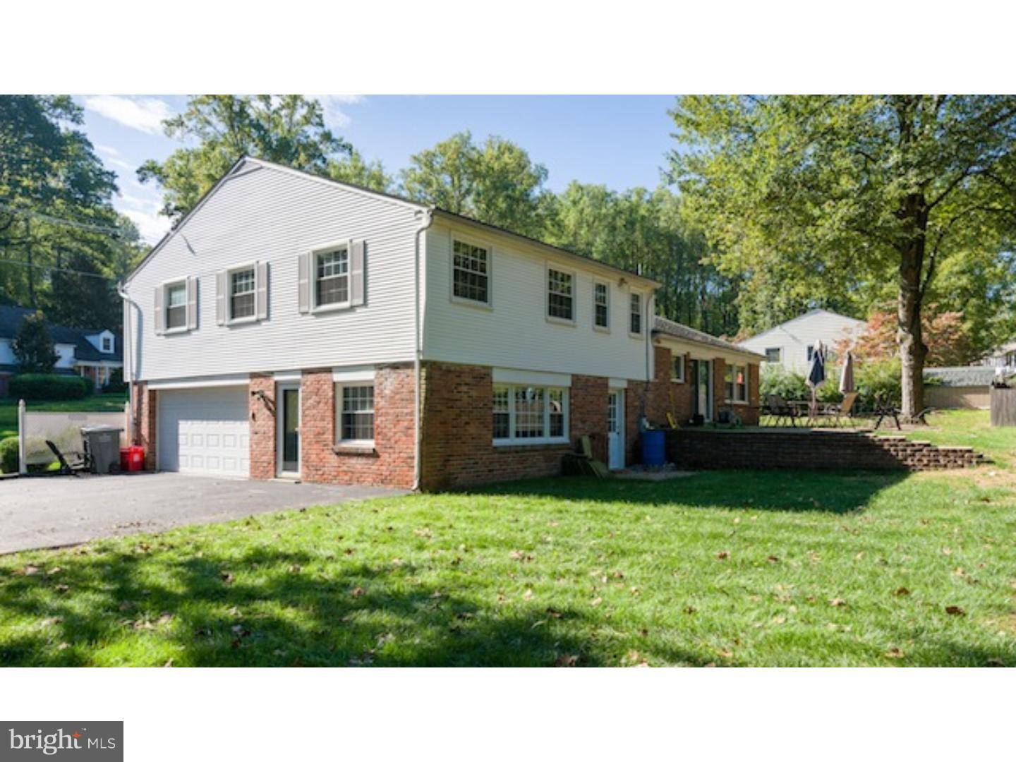 Berwyn, PA 19312,723 HICKORY LN