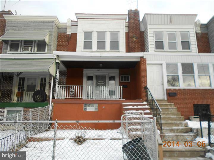 Philadelphia, PA 19142,6420 BUIST AVE