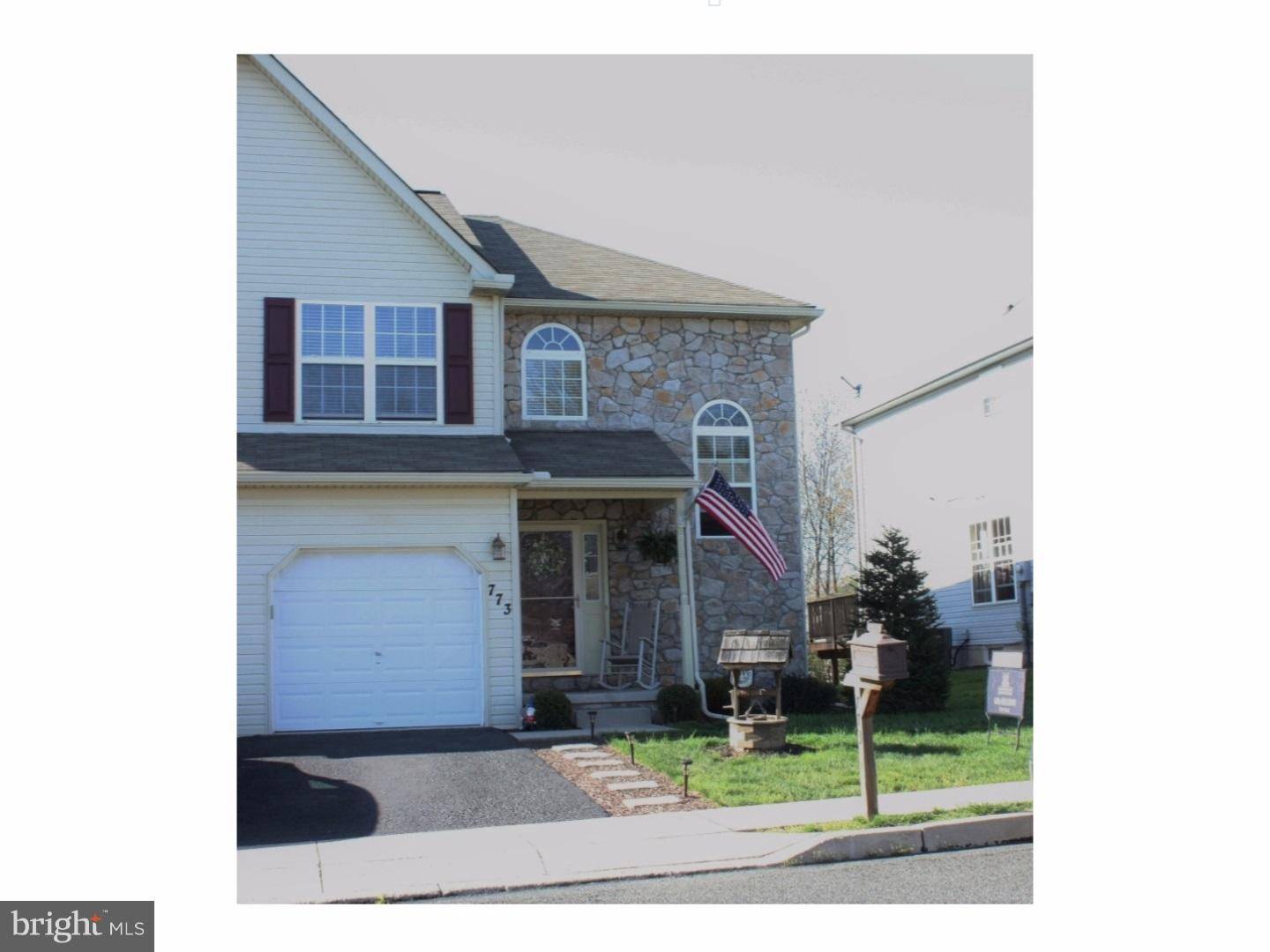 Pennsburg, PA 18073,773 HUNTER DR