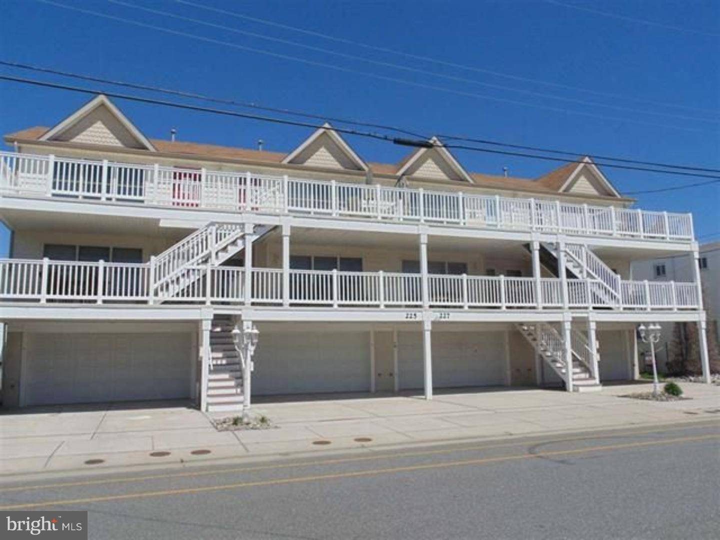 Wildwood, NJ 08260,225 E DAVIS AVE #A