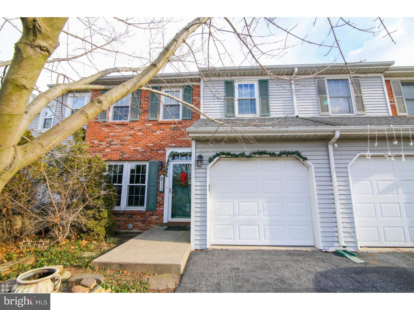 Macungie, PA 18062,239 VILLAGE WALK DR