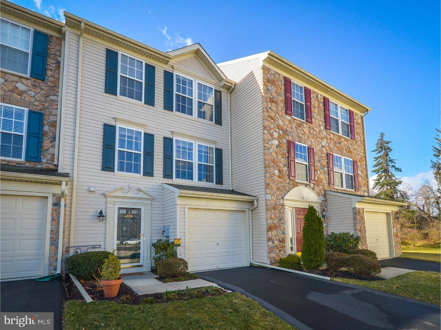 Center Valley, PA 18034,4558 PAR CT