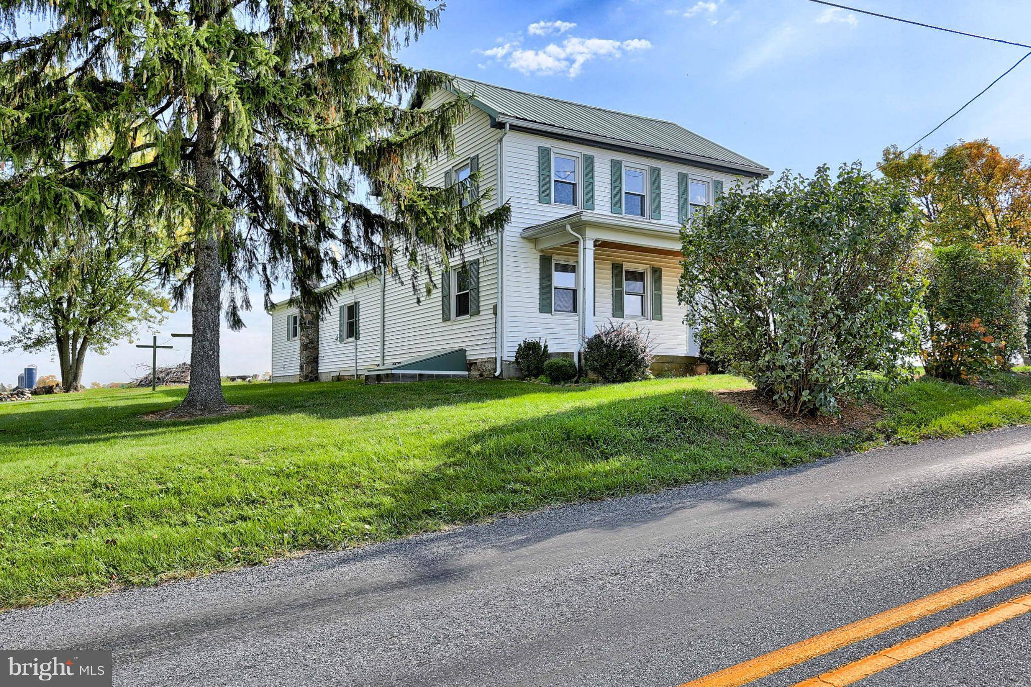 Shippensburg, PA 17257,905 CLEARFIELD RD