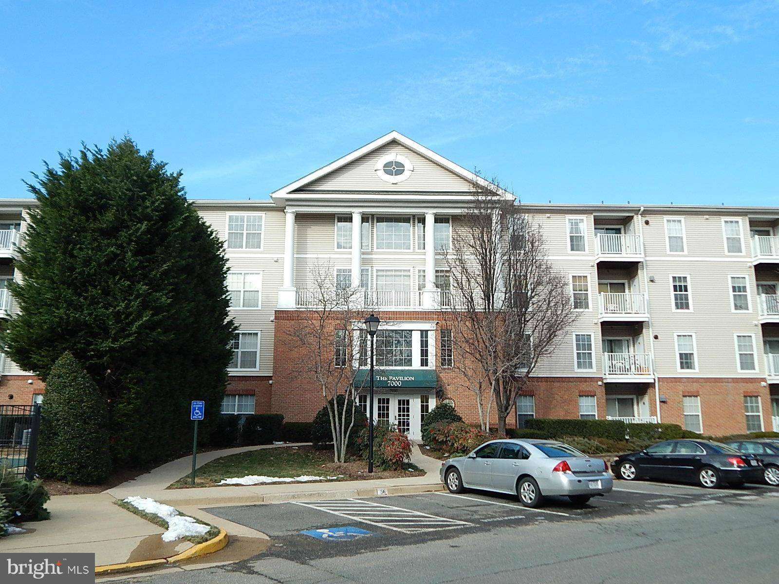 Falls Church, VA 22043,7000 FALLS REACH DR #202