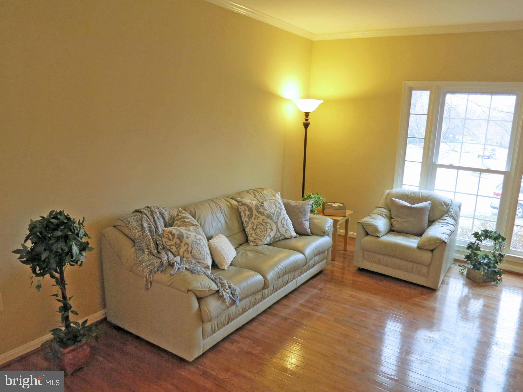 Clifton, VA 20124,6904 COMPTON HEIGHTS CIR