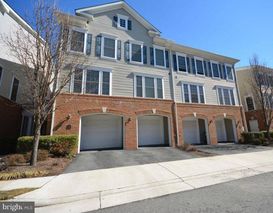 Alexandria, VA 22306,7137 HUNTLEY CREEK PL #56