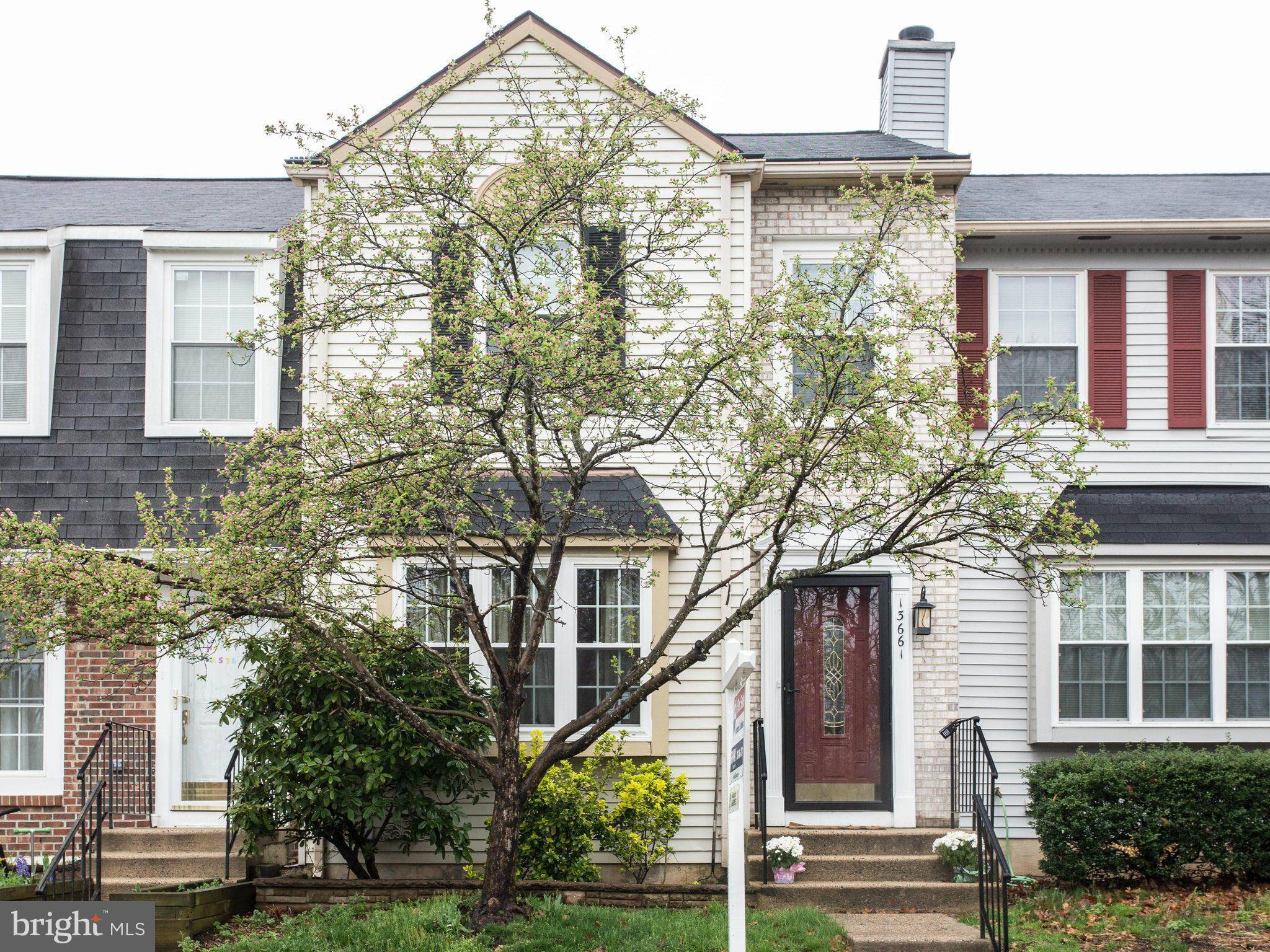 Centreville, VA 20121,13661 BARREN SPRINGS CT