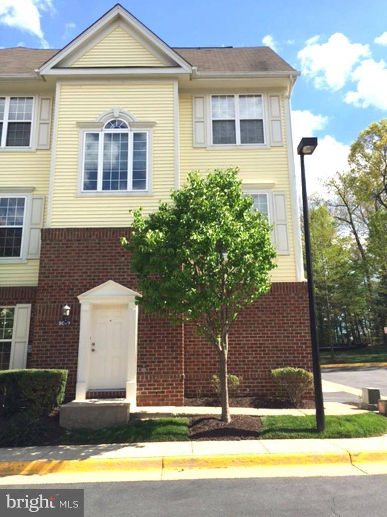 Falls Church, VA 22042,8069 NICOSH CIRCLE LN #51