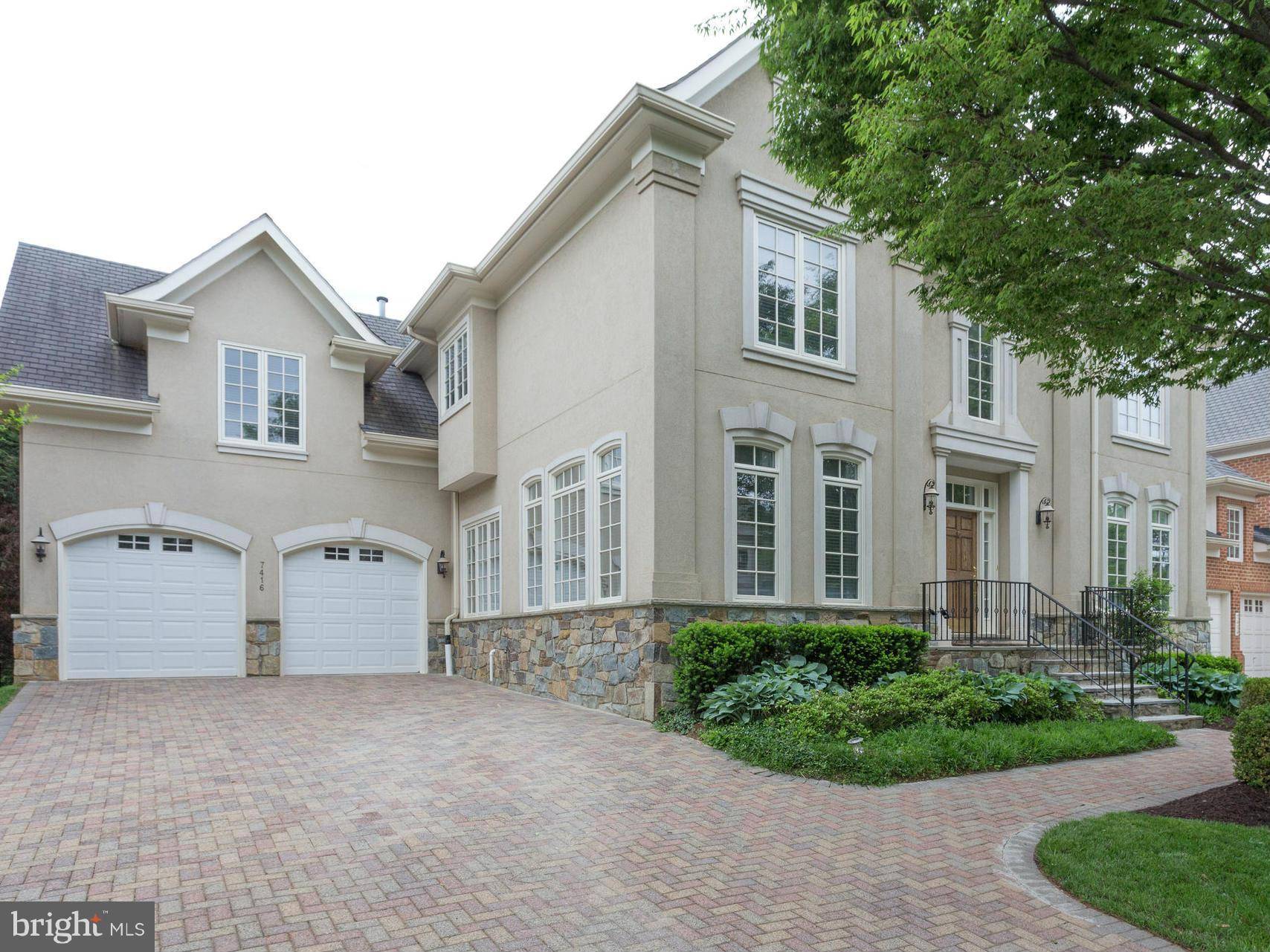 Mclean, VA 22102,7416 OLD MAPLE SQ