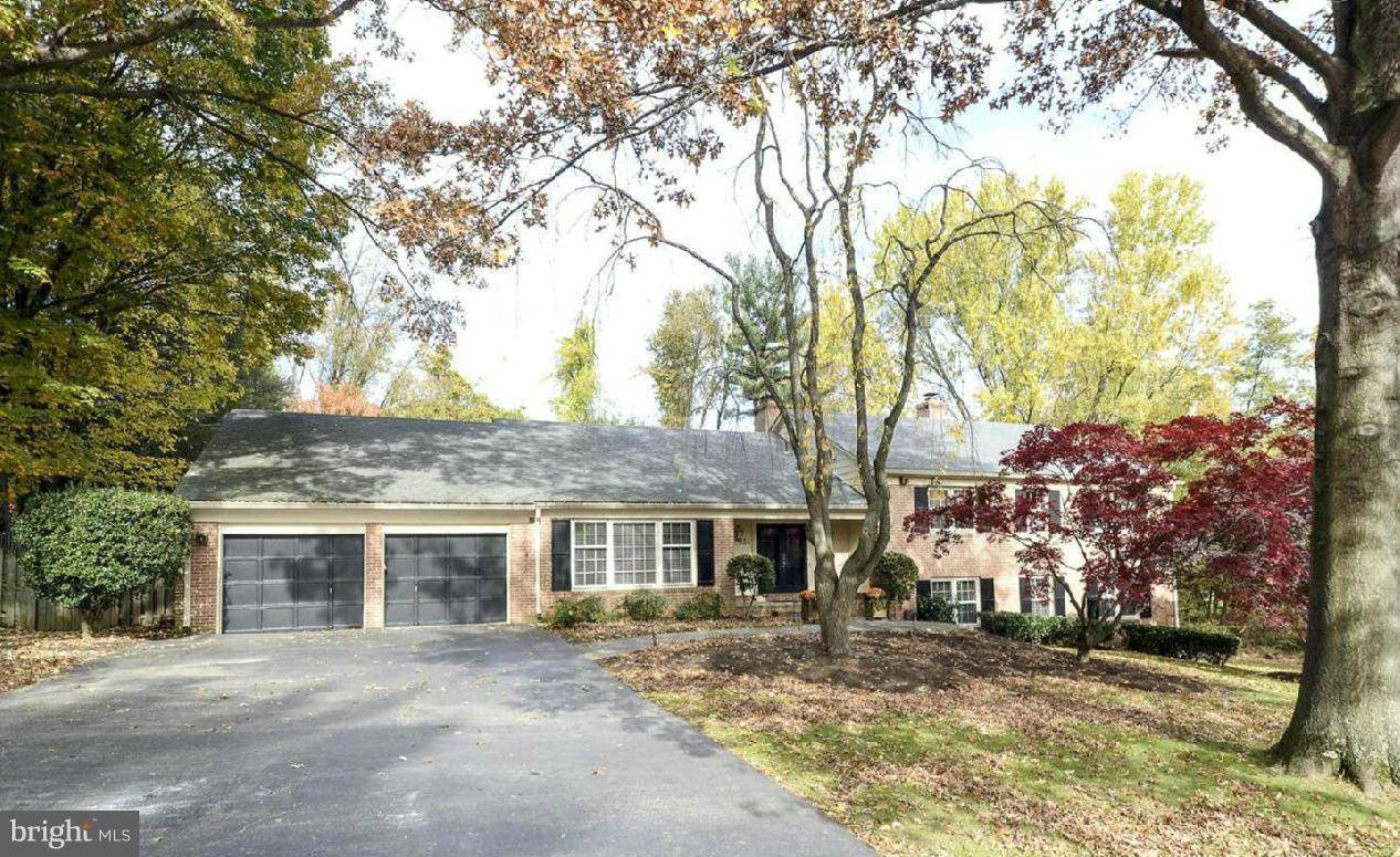 Mclean, VA 22102,934 KIMBERWICKE RD