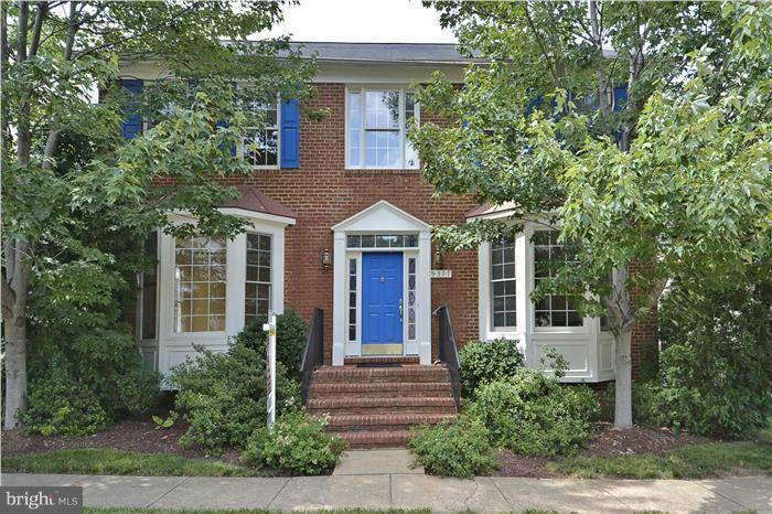 Alexandria, VA 22312,5377 CHIEFTAIN CIR