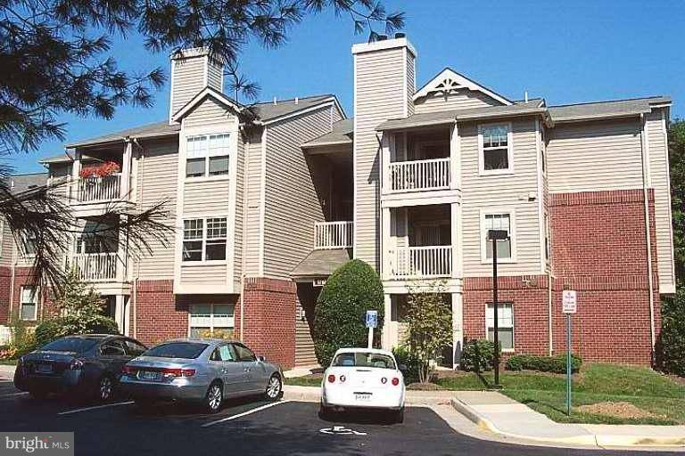 Reston, VA 20190,1712 ABERCROMBY CT #H