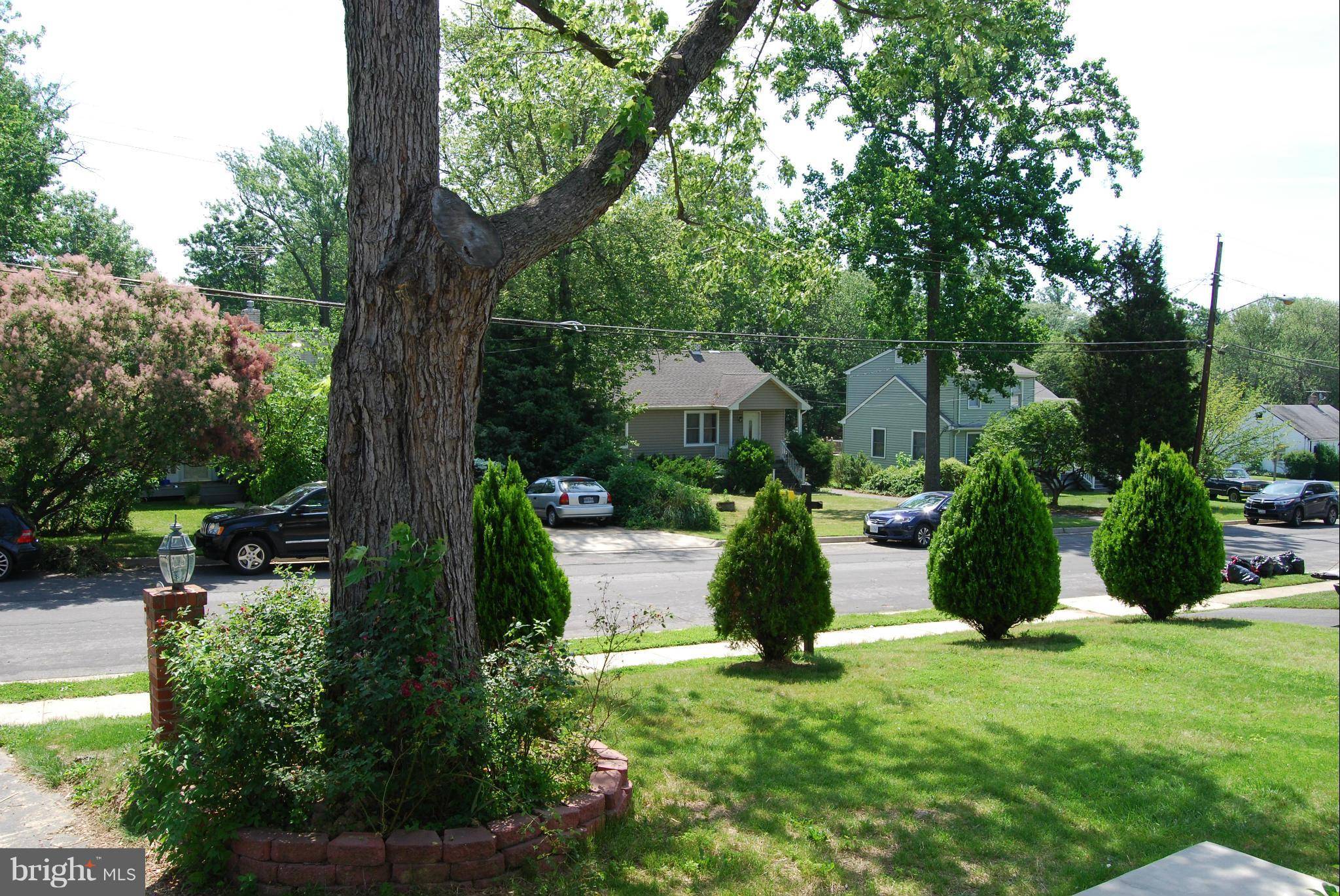 Falls Church, VA 22042,2956 STRATHMEADE ST