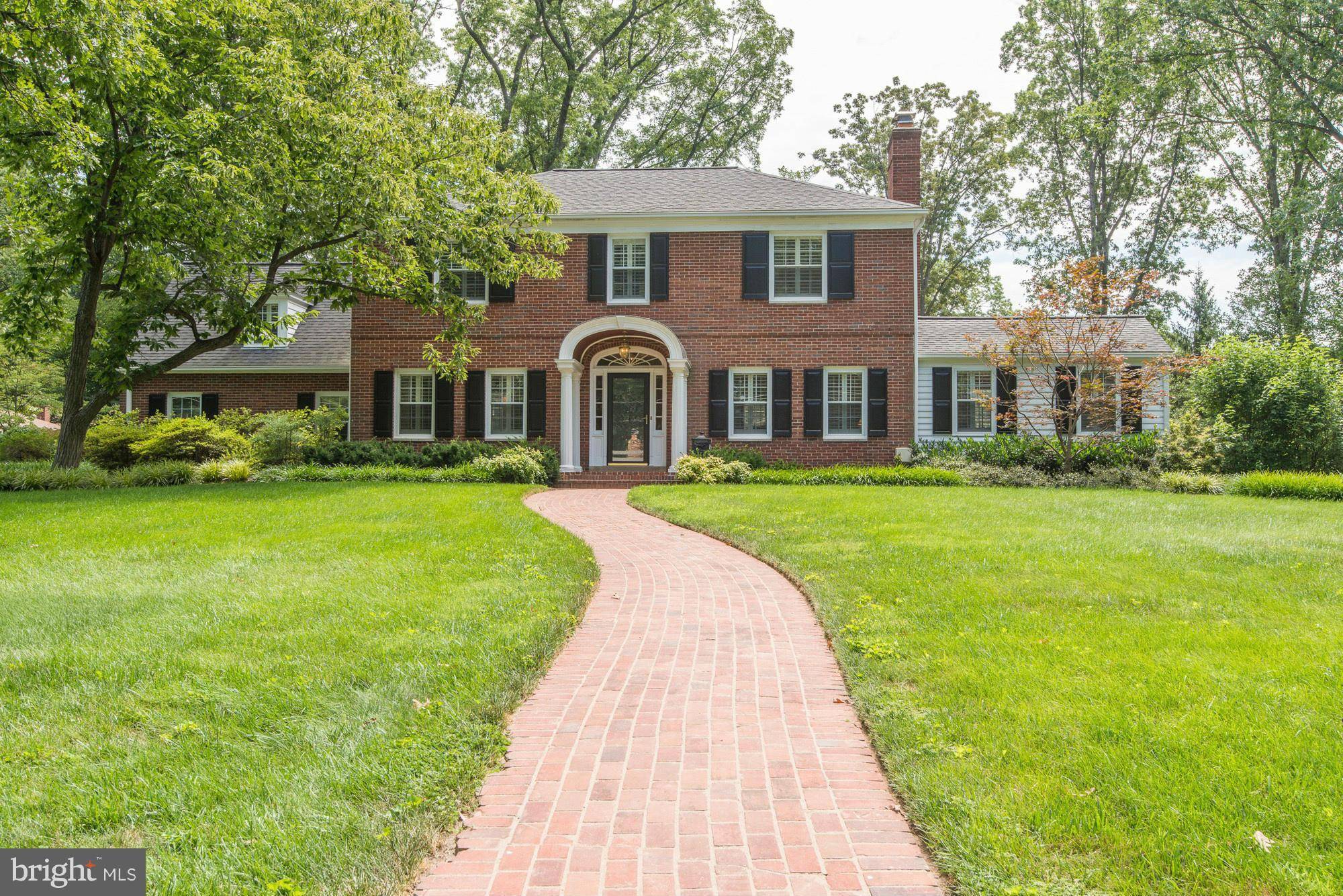 Falls Church, VA 22044,3215 JUNIPER LN