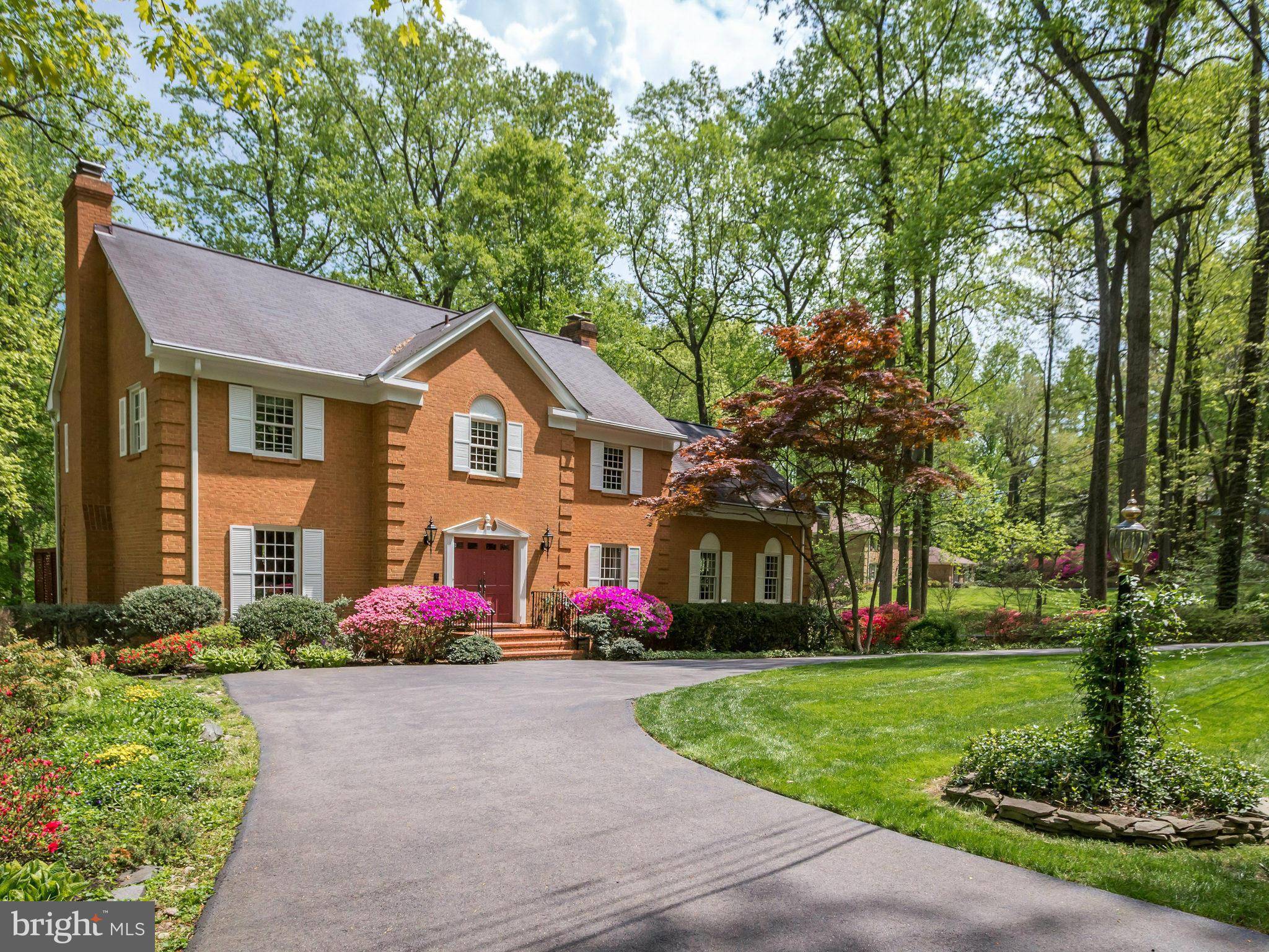 Mclean, VA 22101,7032 ARBOR LN