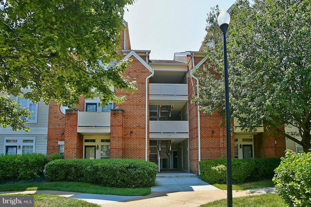 Alexandria, VA 22315,6814 BRINDLE HEATH WAY #257