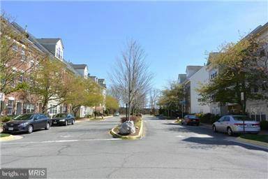 Alexandria, VA 22312,5463 PATUXENT KNOLL PL