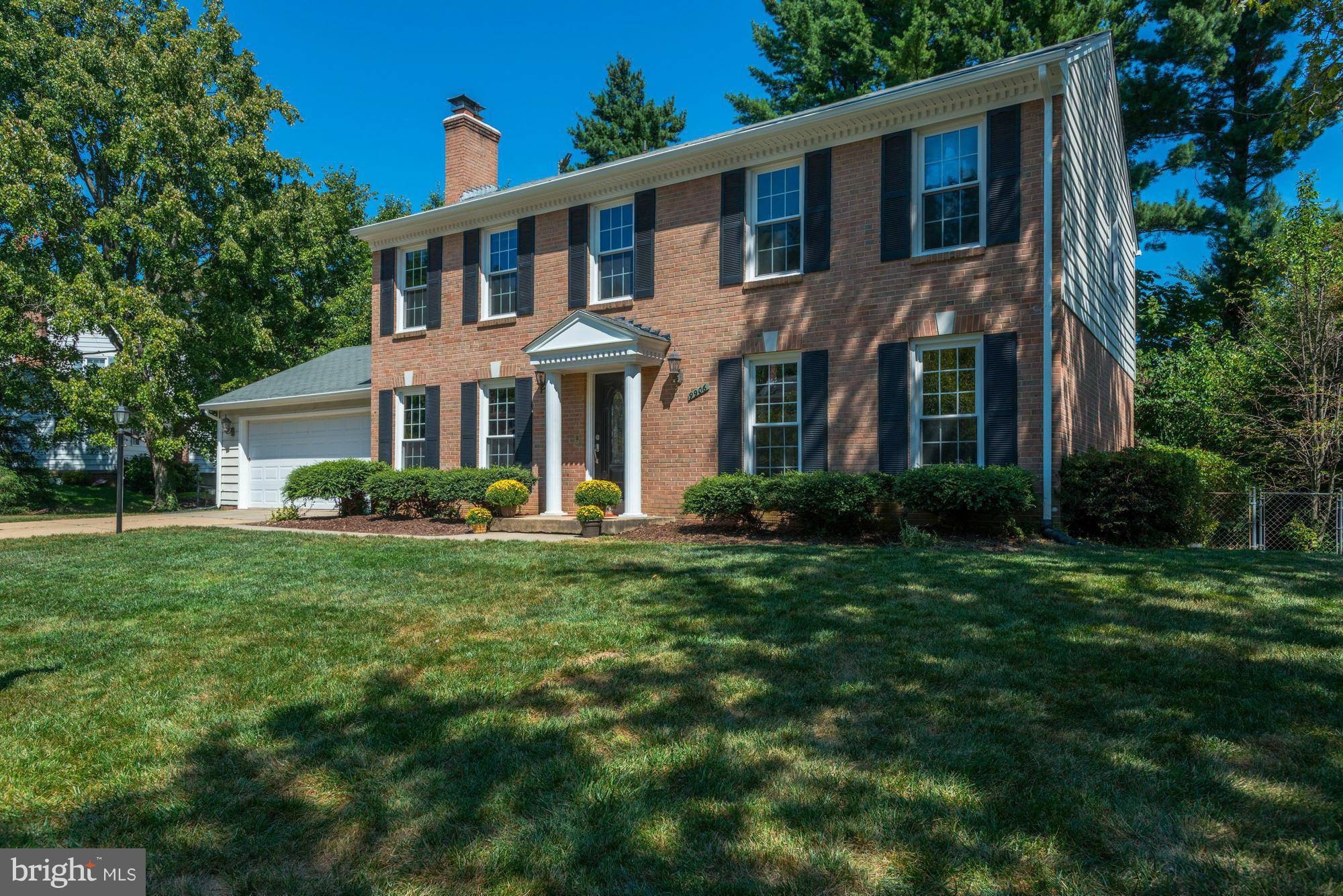 Vienna, VA 22181,9906 LINDEL LN