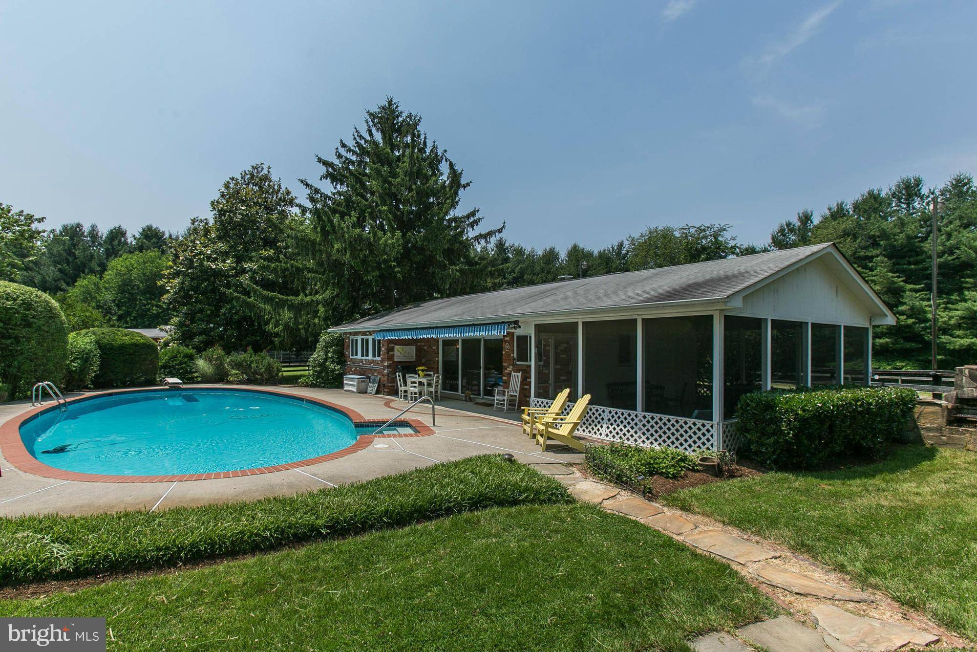 Clifton, VA 20124,13311 TWIN LAKES DR