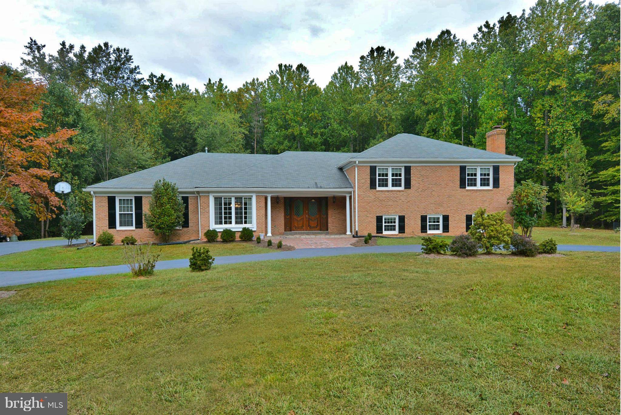 Fairfax Station, VA 22039,7529 THISTLEDOWN TRL